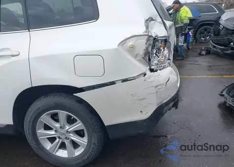 2011 Toyota Highlander Base V6 from USA, damaged, VIN 5TDZK3EH2BS031199